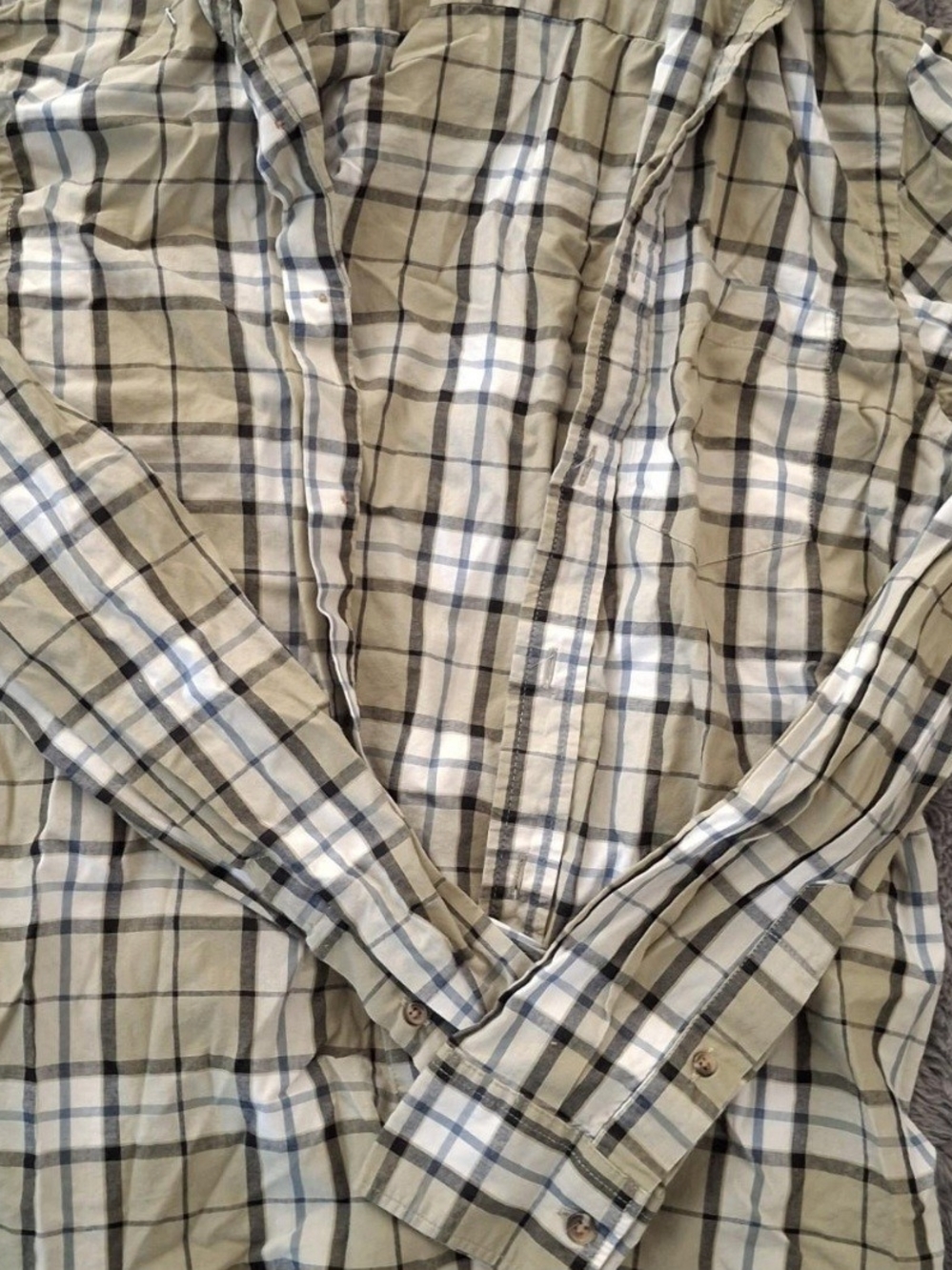 Eve Plaid Shirt in Olive, White